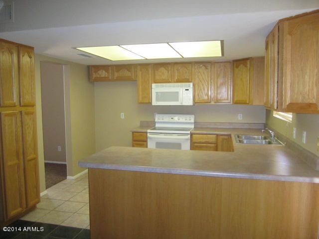 6037 W Harmont Dr, Glendale, AZ 85302