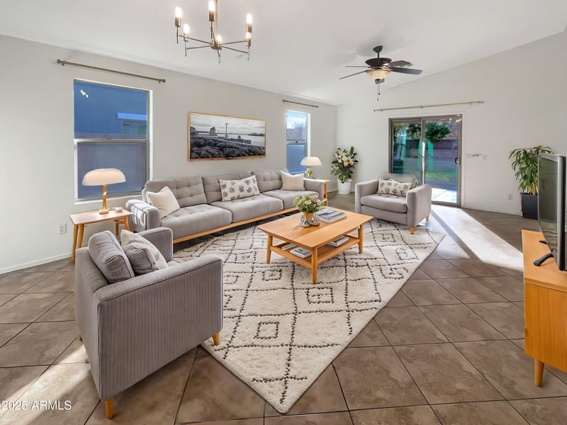 6038 Connie Ln, Gilbert, AZ 85298