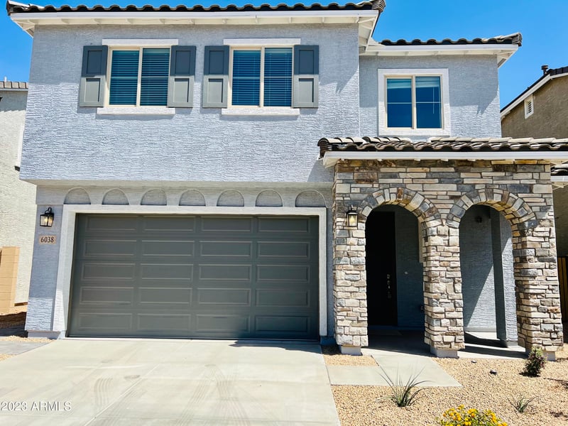 6038 Hartford Ct, Glendale, AZ 85308