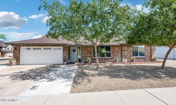 6038 W Desert Hills Dr, Glendale, AZ 85304