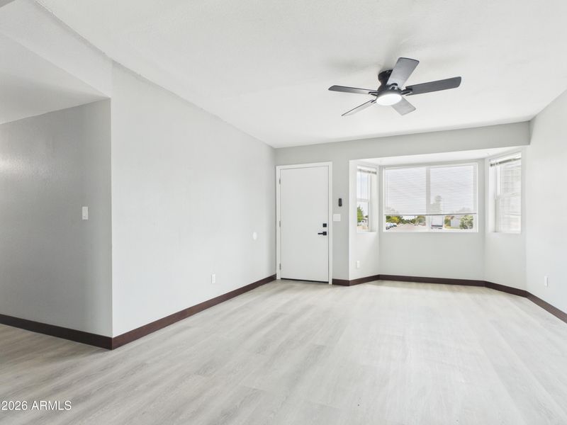 6038 W Marconi Ave, Glendale, AZ 85306
