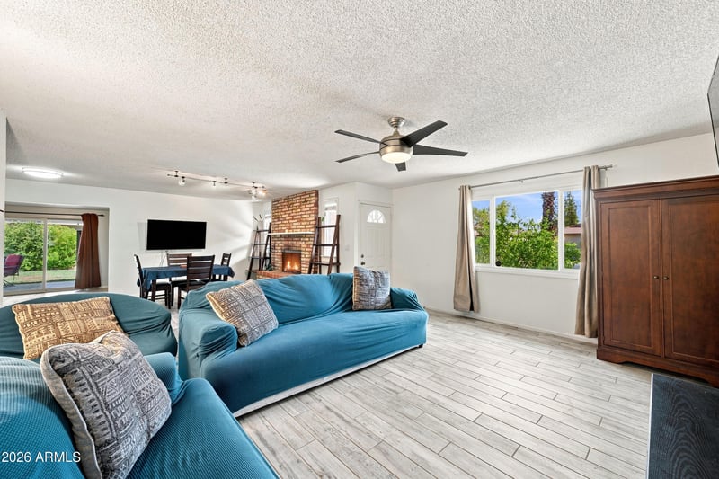 604 E Dunbar Dr, Tempe, AZ 85282