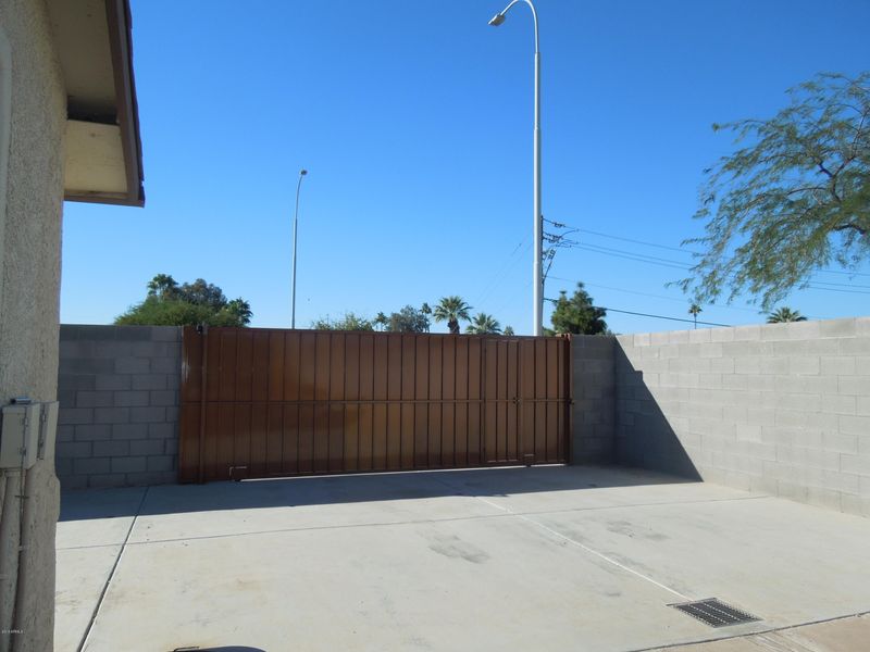 604 E Harrison St, Chandler, AZ 85225