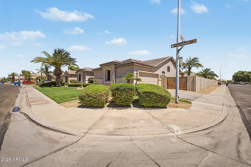 604 W Goldfinch Way, Chandler, AZ 85286