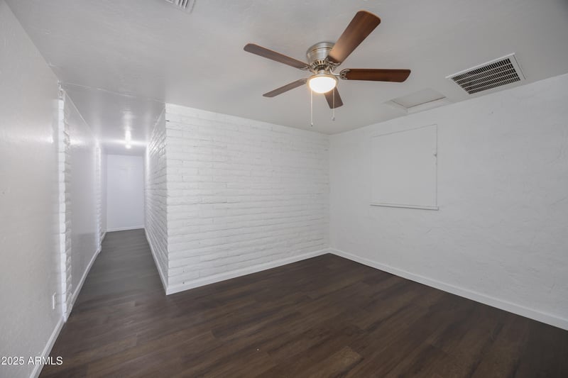 6040 3rd Ave, Phoenix, AZ 85041