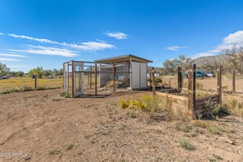 6040 Robles Rd, Flagstaff, AZ 86004