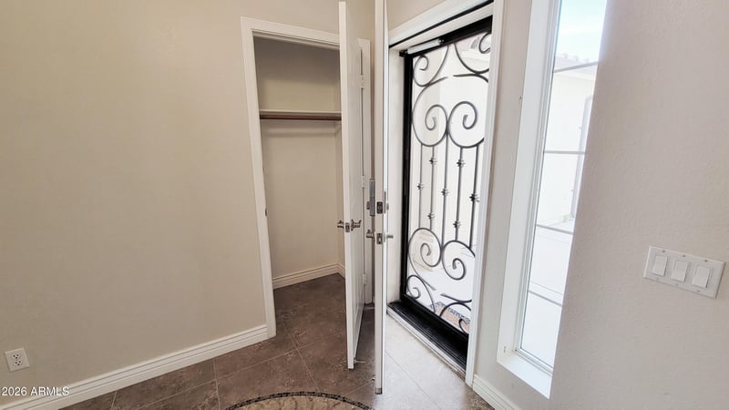 6041 E Preston St, Mesa, AZ 85215