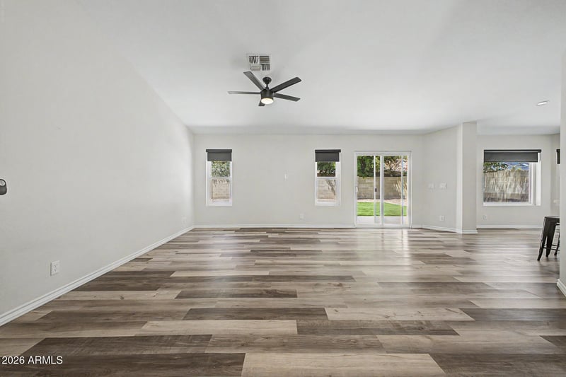 6044 Glencove St, Mesa, AZ 85205