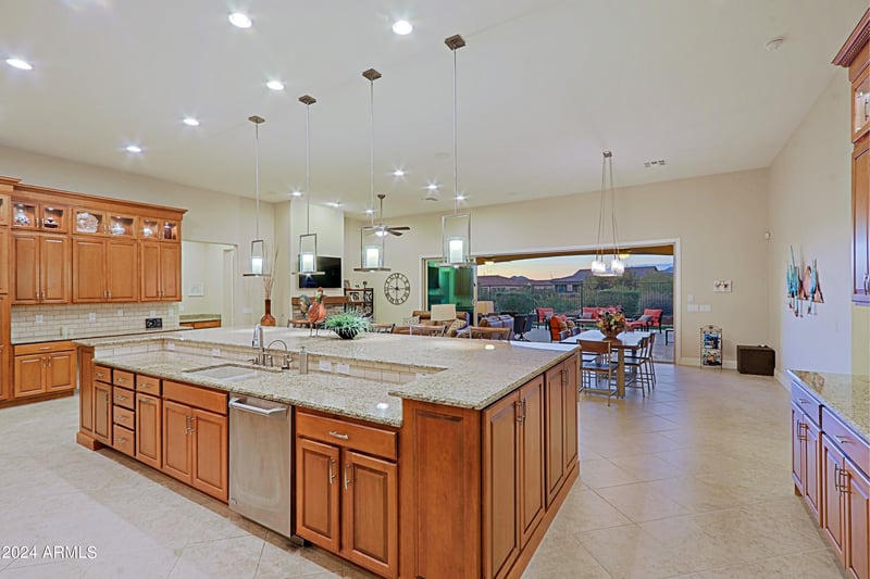 6044 Hodges St, Cave Creek, AZ 85331