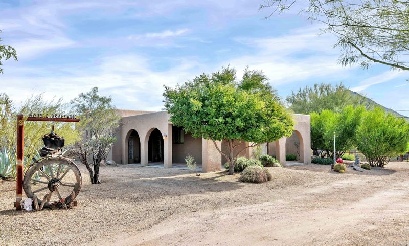 6045 E Grapevine Rd, Cave Creek, AZ 85331
