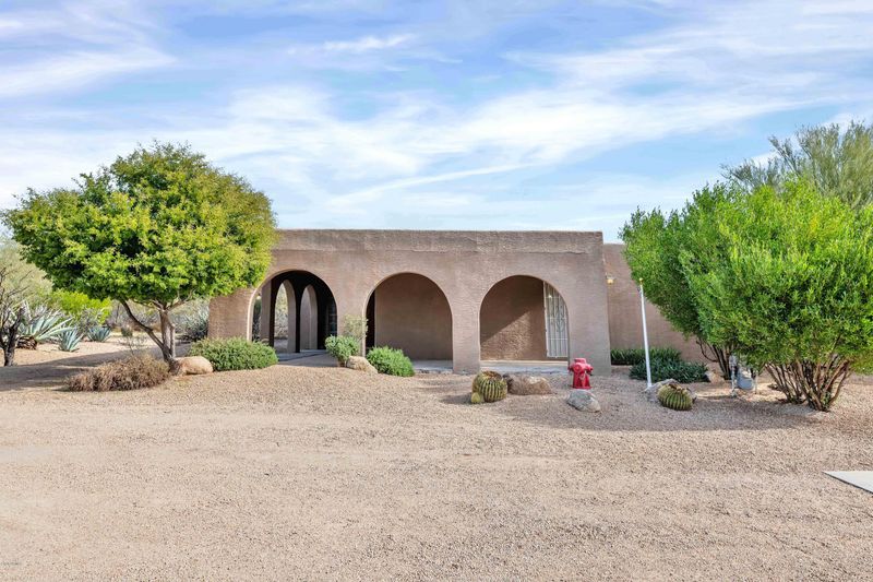 6045 E Grapevine Rd, Cave Creek, AZ 85331