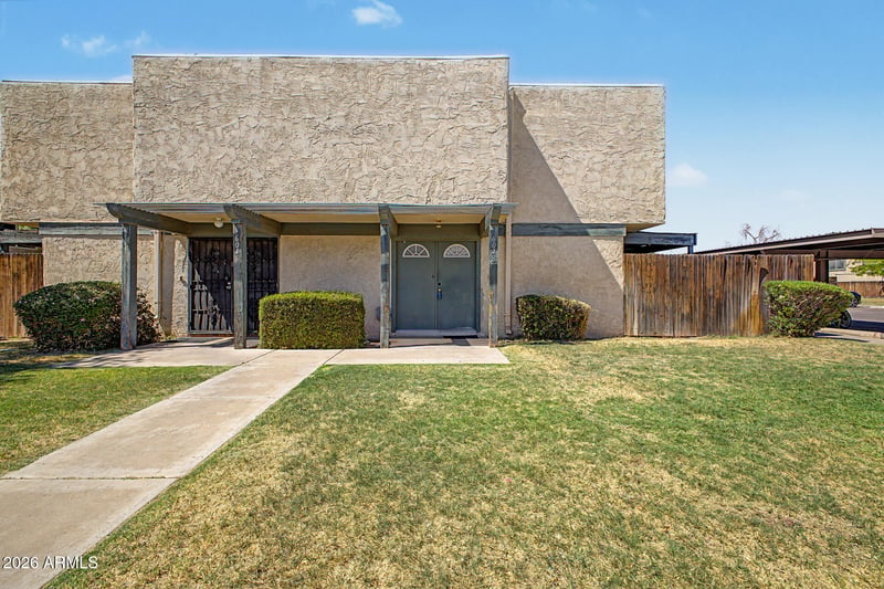 6048 W Golden Ln, Glendale, AZ 85302