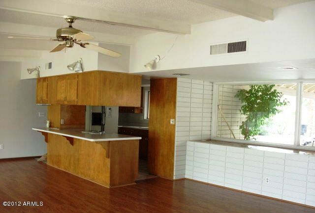605 S Edgewater Dr, Mesa, AZ 85208