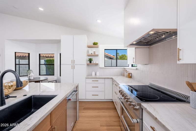 6050 Betty Elyse Ln, Scottsdale, AZ 85254