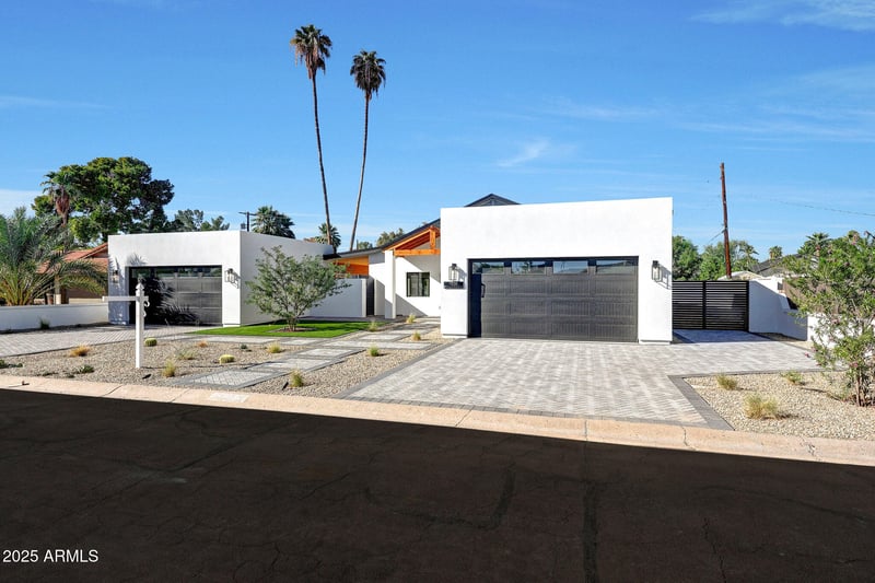 6050 Hollyhock St, Phoenix, AZ 85018