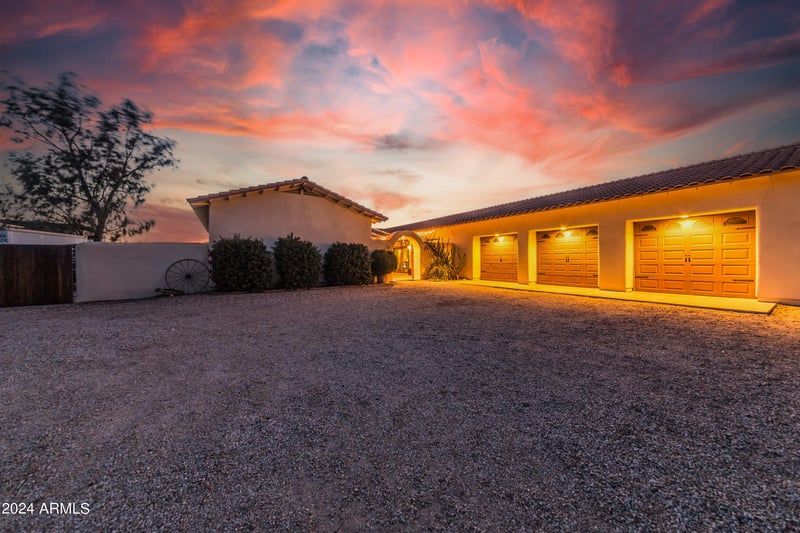 6052 183rd Ave, Waddell, AZ 85355