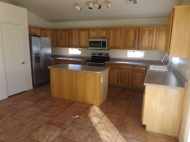 6053 W Southgate Ave, Phoenix, AZ 85043