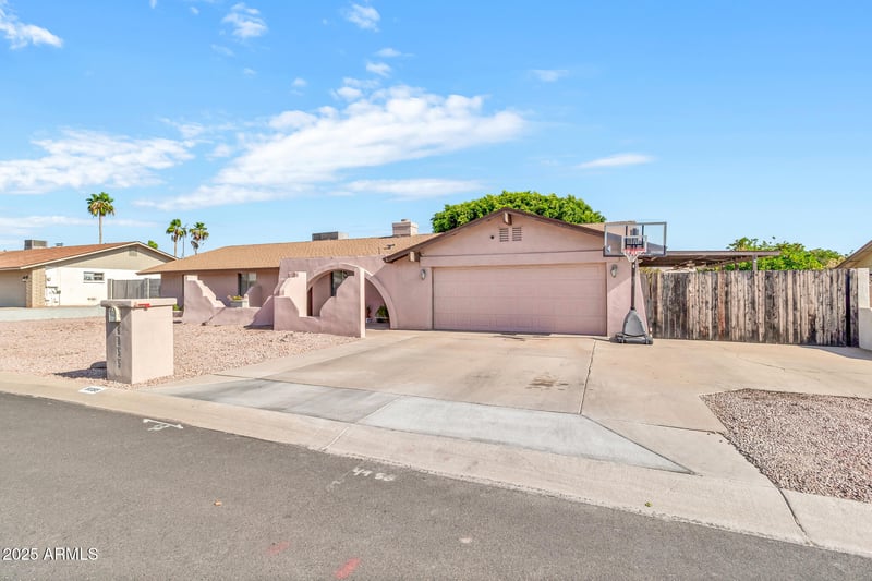 6055 Hannibal St, Mesa, AZ 85205
