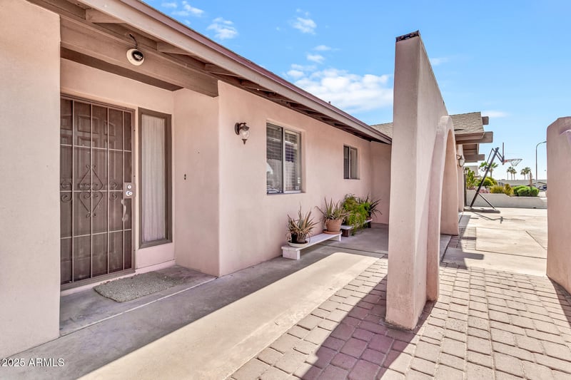 6055 Hannibal St, Mesa, AZ 85205