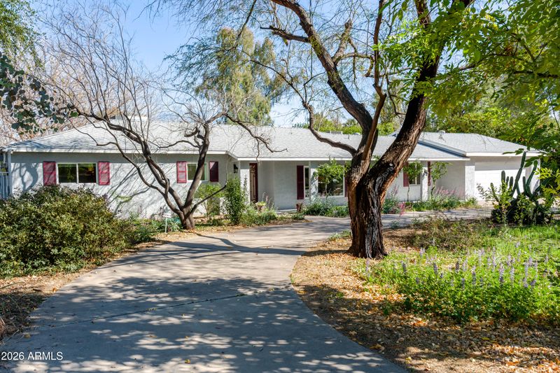 6055 N 2nd St, Phoenix, AZ 85012