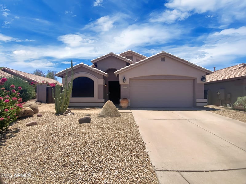 6055 Rochelle St, Mesa, AZ 85215