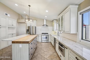 6055 Rochelle St, Mesa, AZ 85215