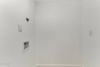 6056 Harvard St, Scottsdale, AZ 85257