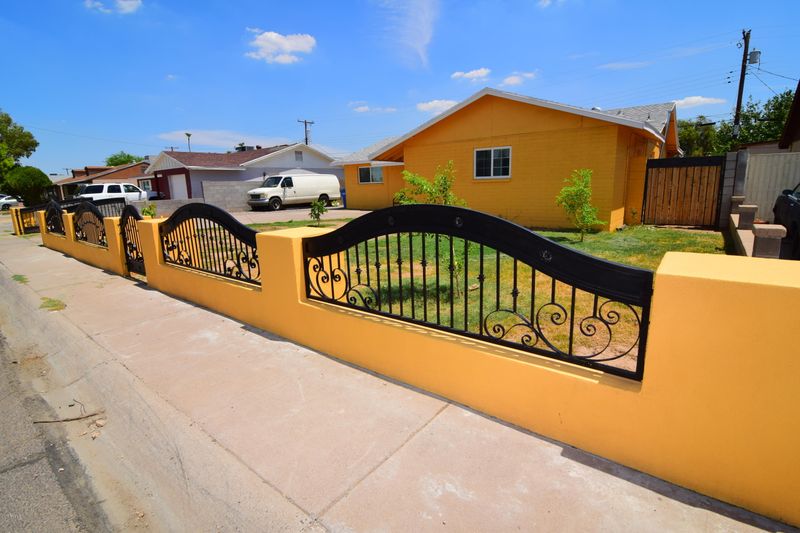 6057 W Earll Dr, Phoenix, AZ 85033