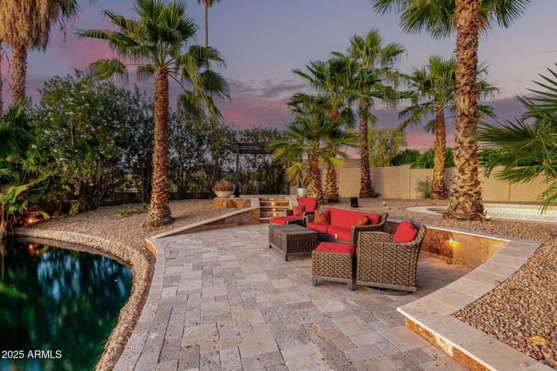 6058 Abraham Ln, Glendale, AZ 85308