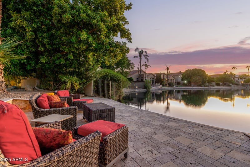 6058 Abraham Ln, Glendale, AZ 85308