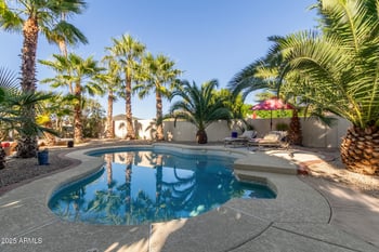 6058 Abraham Ln, Glendale, AZ 85308