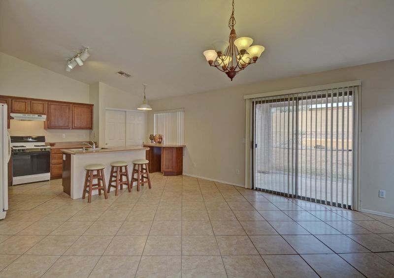 6058 W Audrey Ln, Glendale, AZ 85308