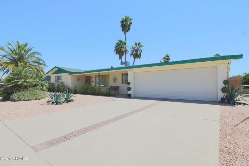 6059 E Ensenada St, Mesa, AZ 85205
