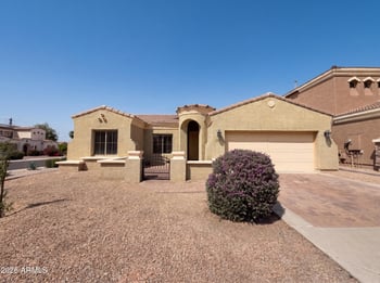 606 Beautiful Ln, Phoenix, AZ 85041
