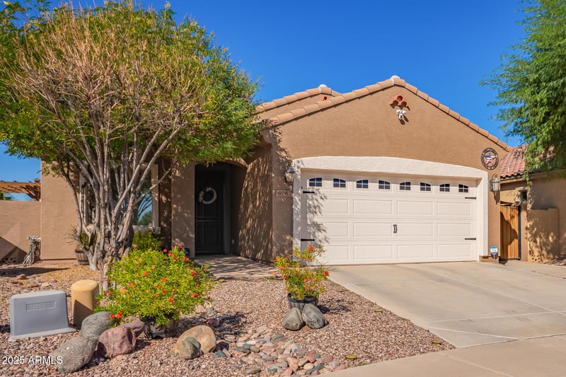 606 Blossom Rd, San Tan Valley, AZ 85143
