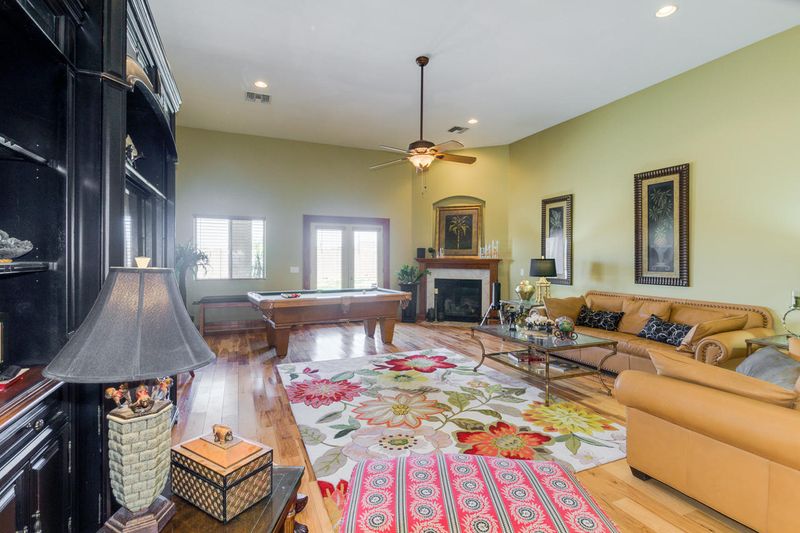 606 E Tanya Trl, Phoenix, AZ 85086
