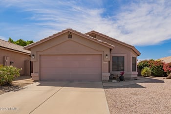 6061 Rochelle St, Mesa, AZ 85215