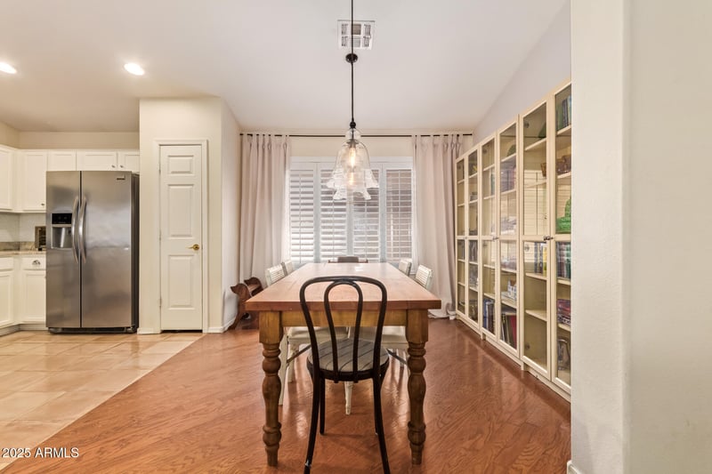 6061 Rochelle St, Mesa, AZ 85215