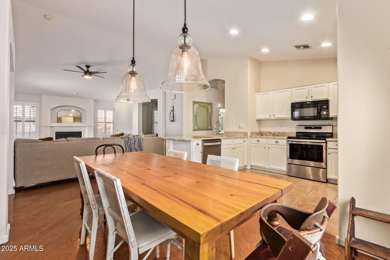 6061 Rochelle St, Mesa, AZ 85215