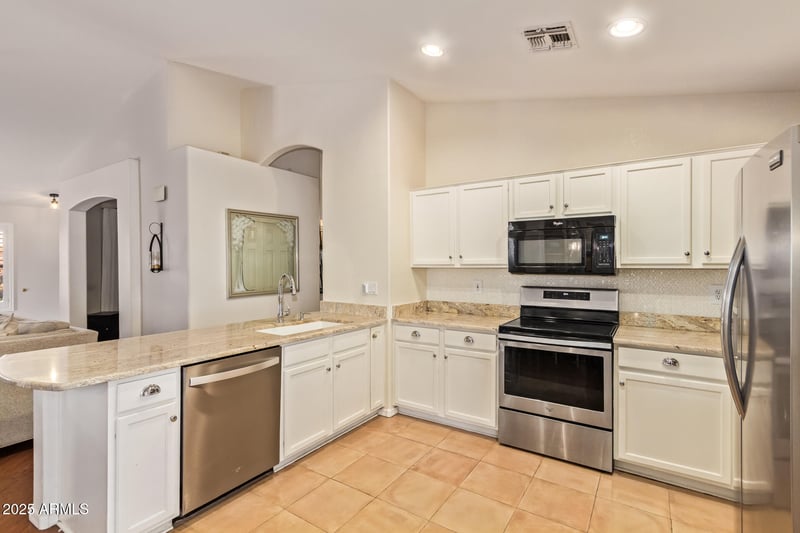 6061 Rochelle St, Mesa, AZ 85215