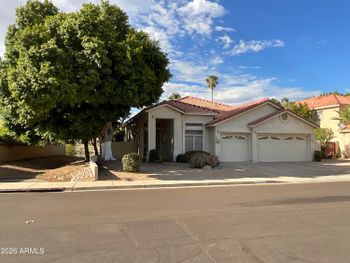 6062 W Abraham Ln, Glendale, AZ 85308