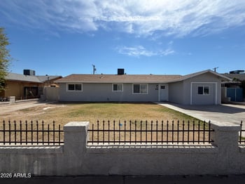 6063 Earll Dr, Phoenix, AZ 85033