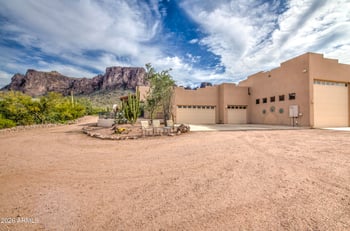 6065 Forest St, Apache Junction, AZ 85119