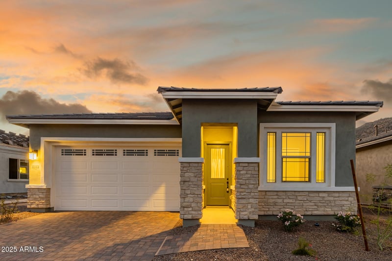 6068 207th Dr, Buckeye, AZ 85396