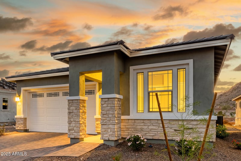 6068 207th Dr, Buckeye, AZ 85396