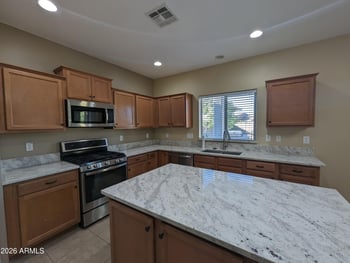 6069 Estancia Way, Florence, AZ 85132