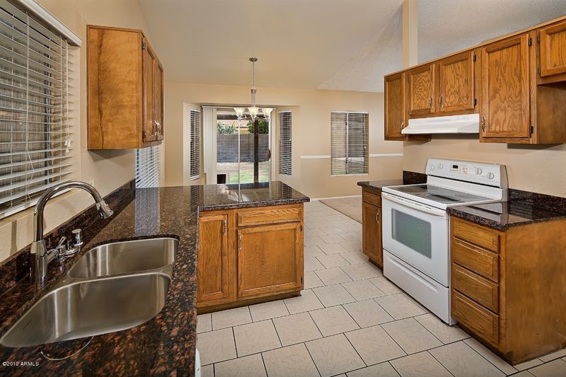 607 E Pinto Ct, Gilbert, AZ 85296