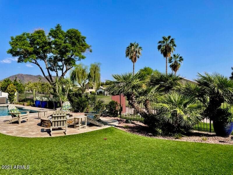 6071 W Lone Cactus Dr, Glendale, AZ 85308