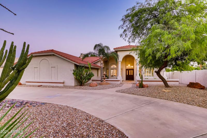 6071 W Lone Cactus Dr, Glendale, AZ 85308