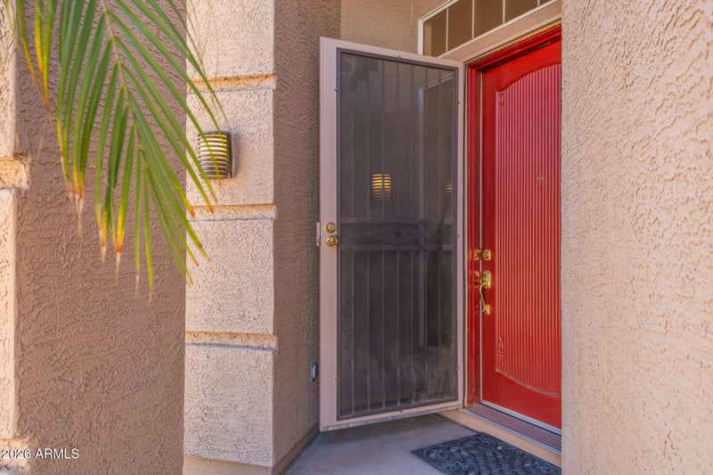 6071 Shannon St, Chandler, AZ 85226